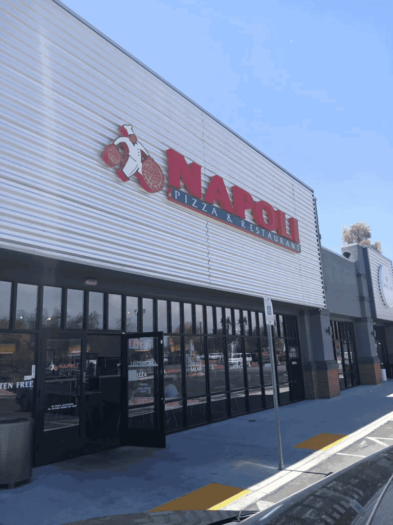 Napoli Pizzeria (W. Lake mead/Jones) — Restaurants photo 1 of 5