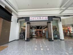 Brad's Toys & Collectables