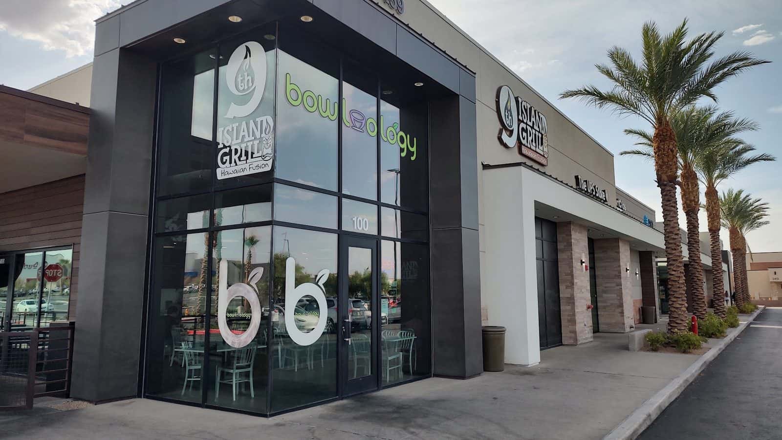 9th Island Grill — Restaurants photo 1 of 5