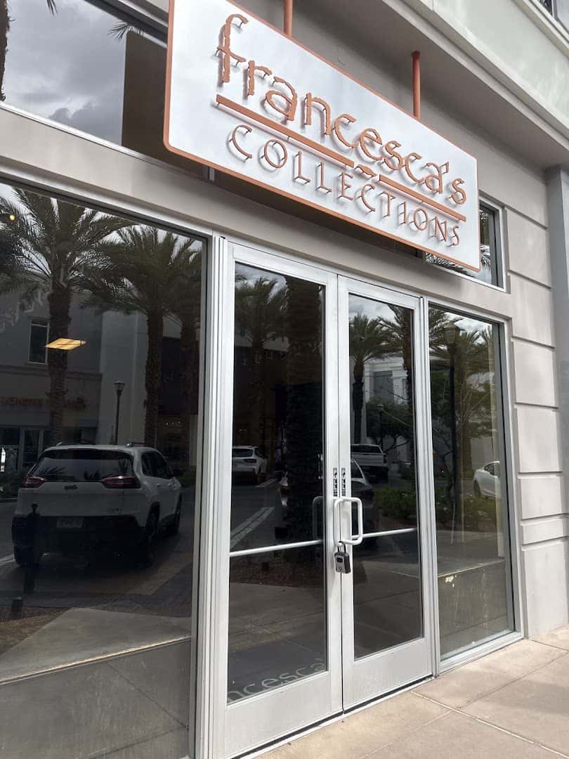 francesca's — Retail & Boutiques photo 2 of 5
