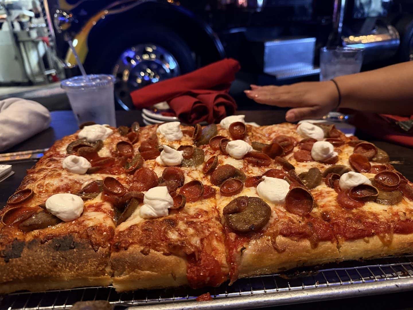 Pizza Rock — Restaurants photo 3 of 5