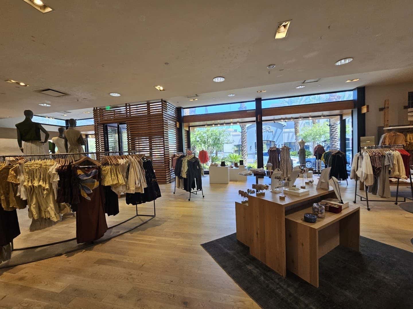 Anthropologie — Retail & Boutiques photo 3 of 5