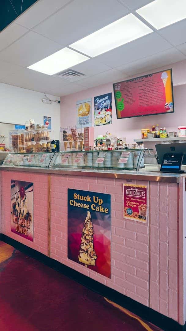 Cream Me Ice Creamery — Bakeries & Desserts photo 3 of 5