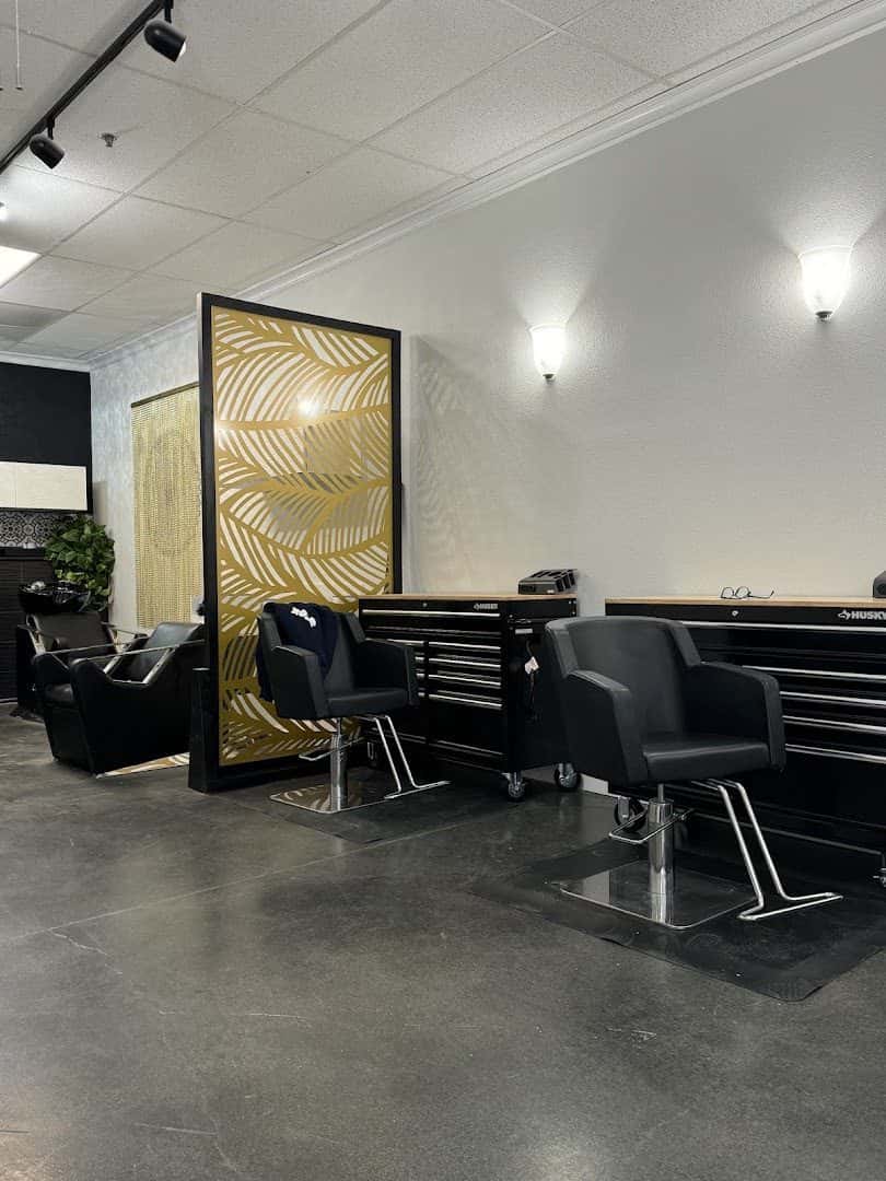 Hair Social Salon — Hair Salons & Barbers photo 2 of 5