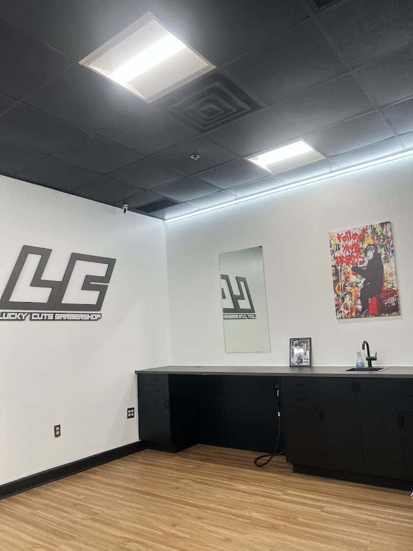 Lucky Cuts Barbershop — Hair Salons & Barbers photo 3 of 5