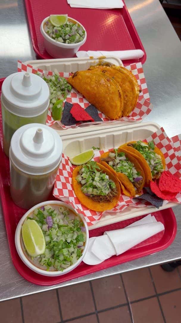 Al Vapor Street Tacos — Restaurants photo 2 of 5