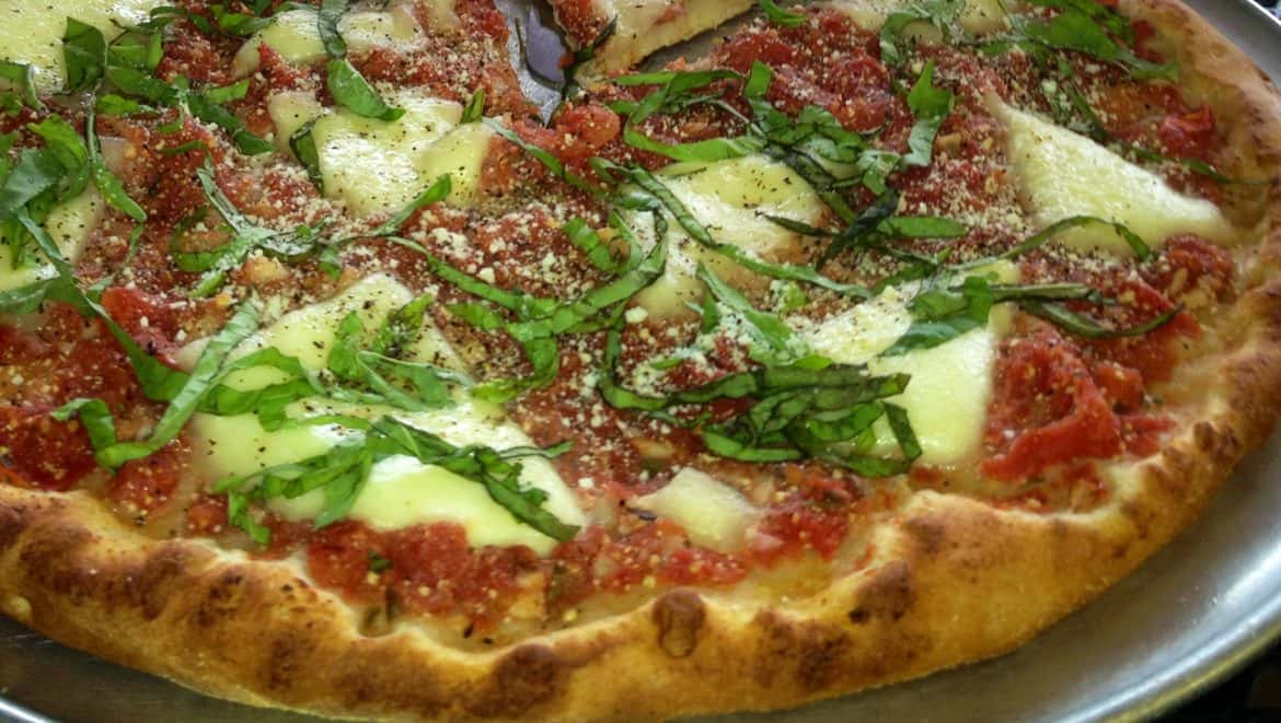 Red Rock Pizza — Restaurants photo 3 of 5