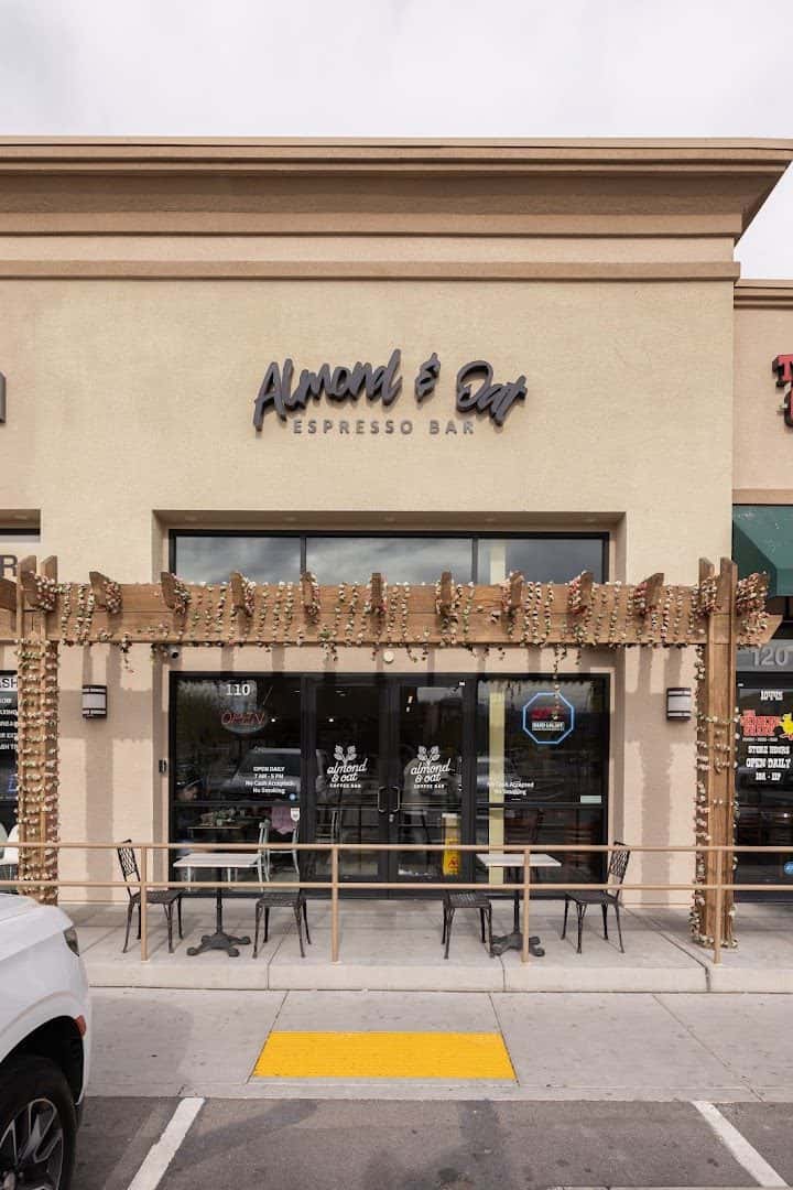 Almond & Oat Coffee Bar