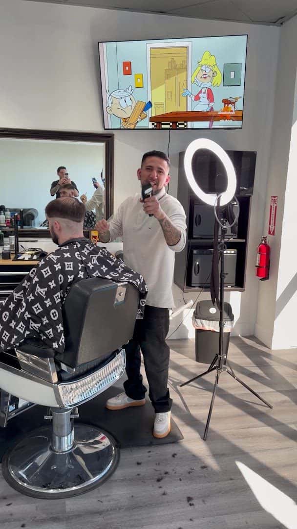 The club barber shop — Hair Salons & Barbers photo 2 of 5