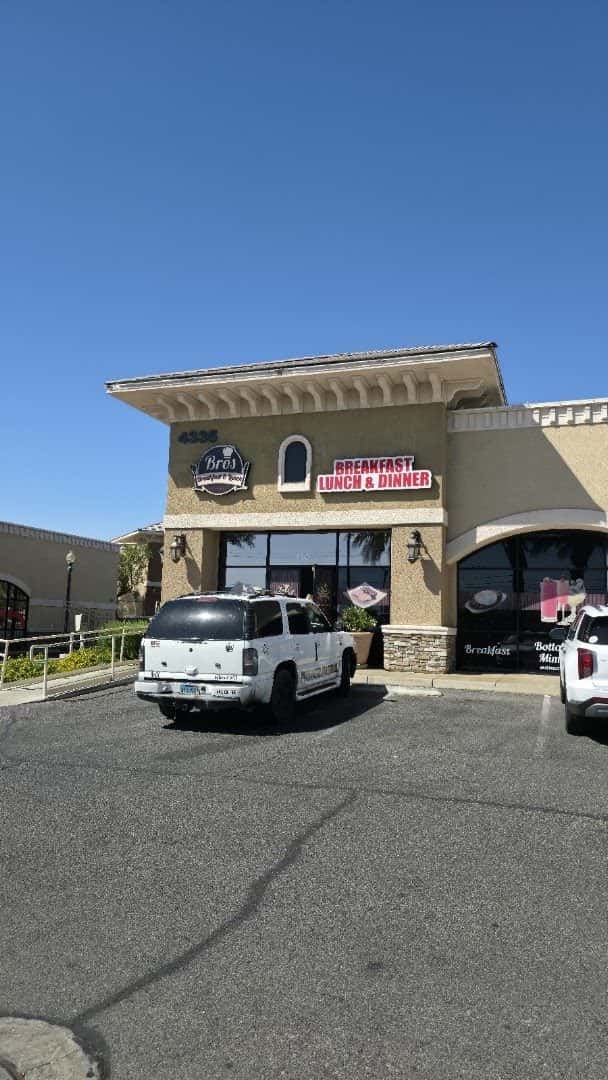 Bros Breakfast and Lunch — Restaurants photo 3 of 5