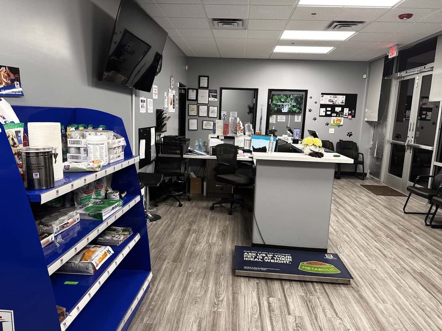 Happy Paws Pet Hospital - Vet Clinic Las Vegas — Pet Services photo 2 of 5
