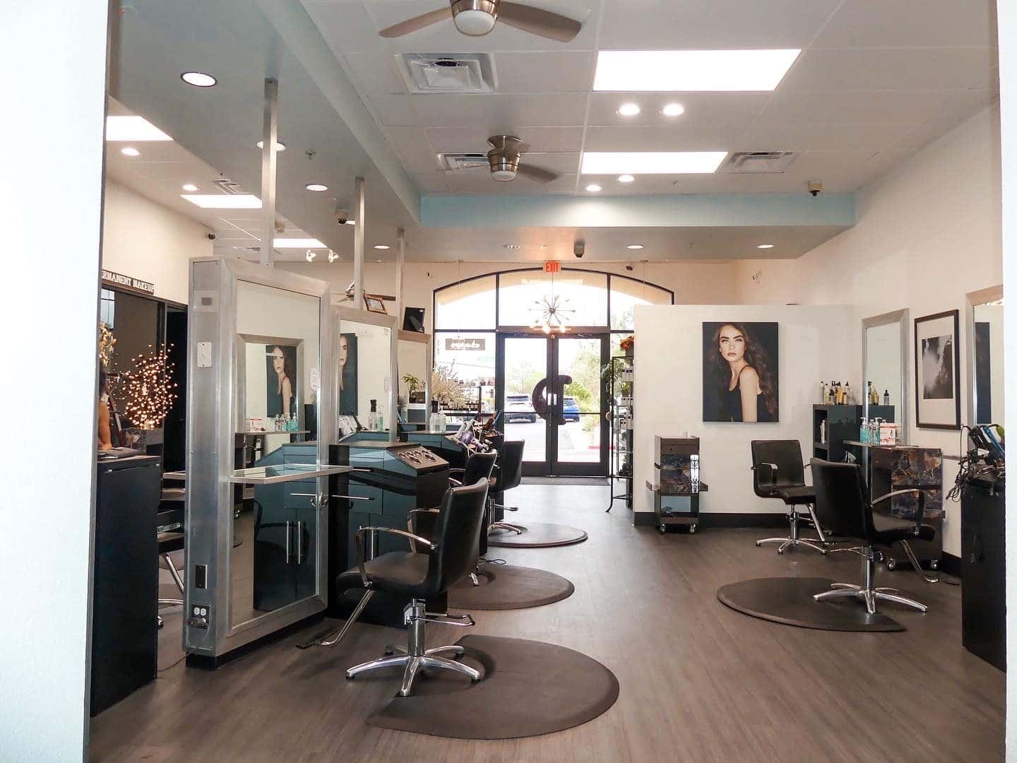 Salon Dushons Hair Salon — Doctors & Medical photo 3 of 5