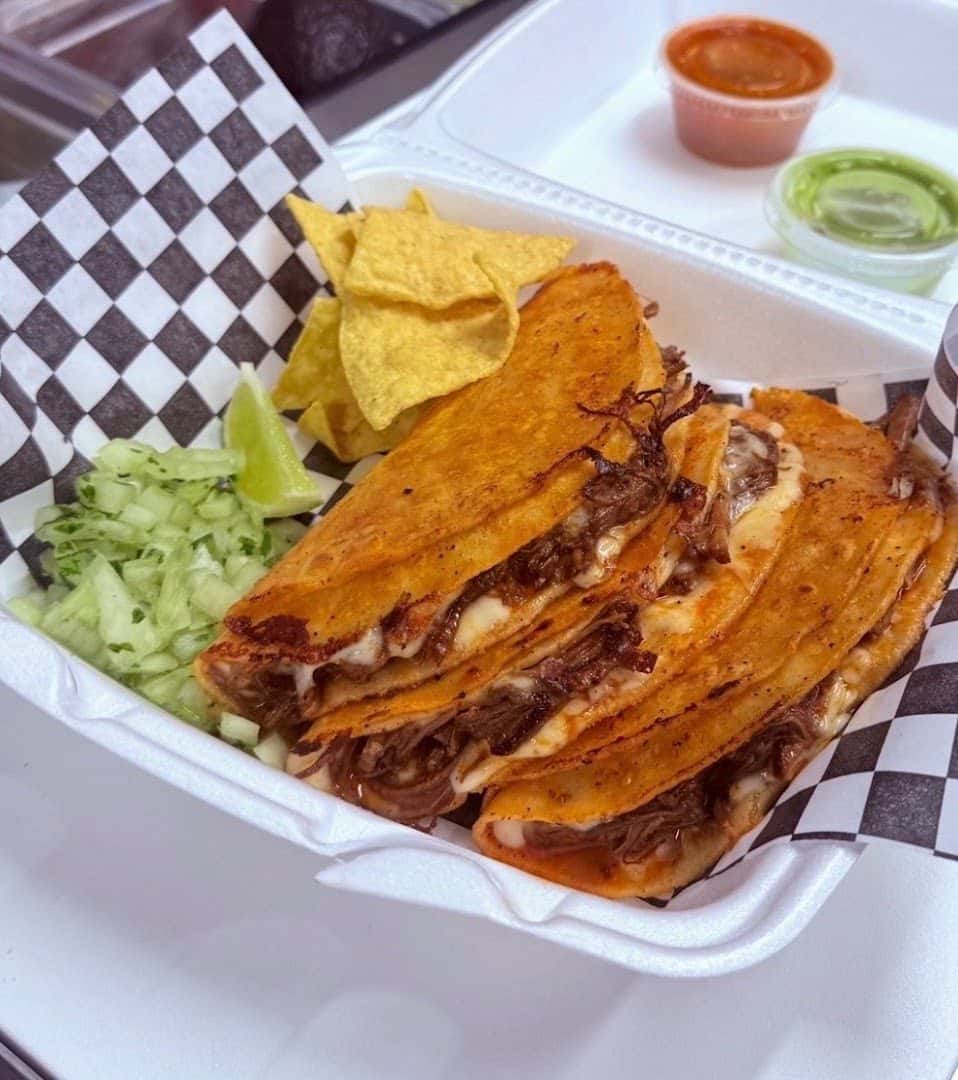 Tres Tacos LLC — Restaurants photo 2 of 5