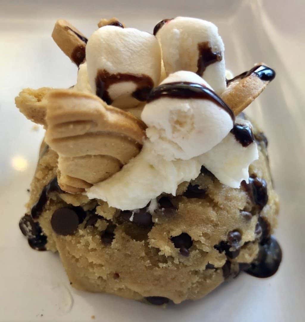 Cinnaholic — Bakeries & Desserts photo 3 of 5