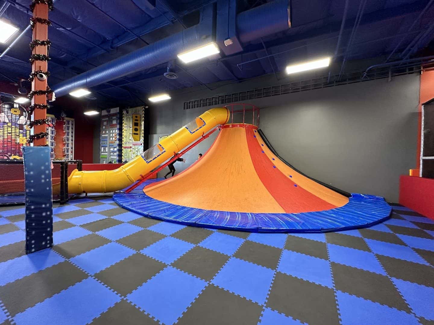 Uptown Jungle Fun Park — Family Fun & Recreation photo 3 of 5
