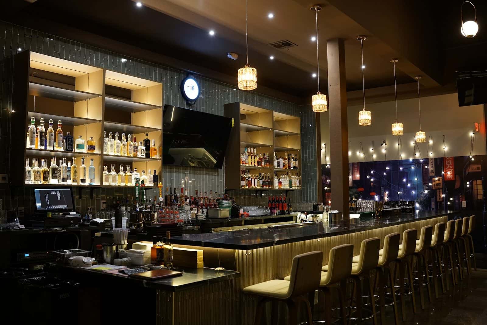 Nice Shot Golf Lounge & Bar — Bars & Breweries photo 1 of 5