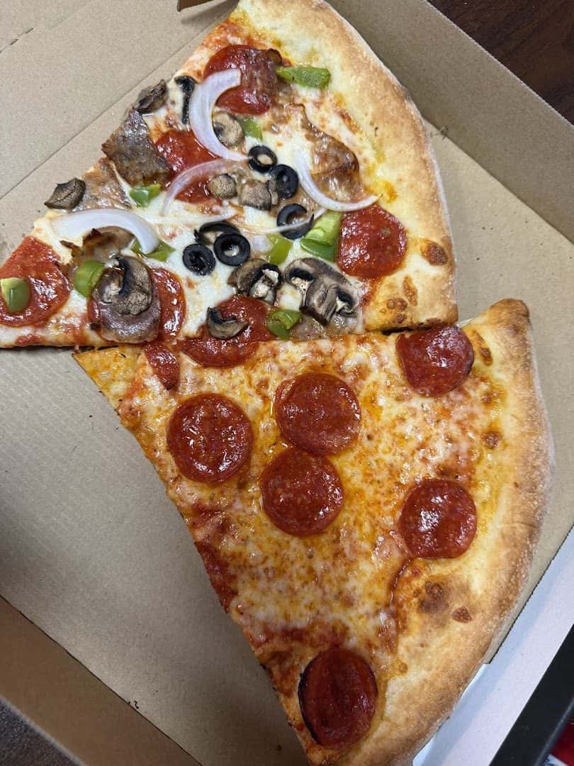 Rocco's NY Pizza - Centennial — Restaurants photo 3 of 5