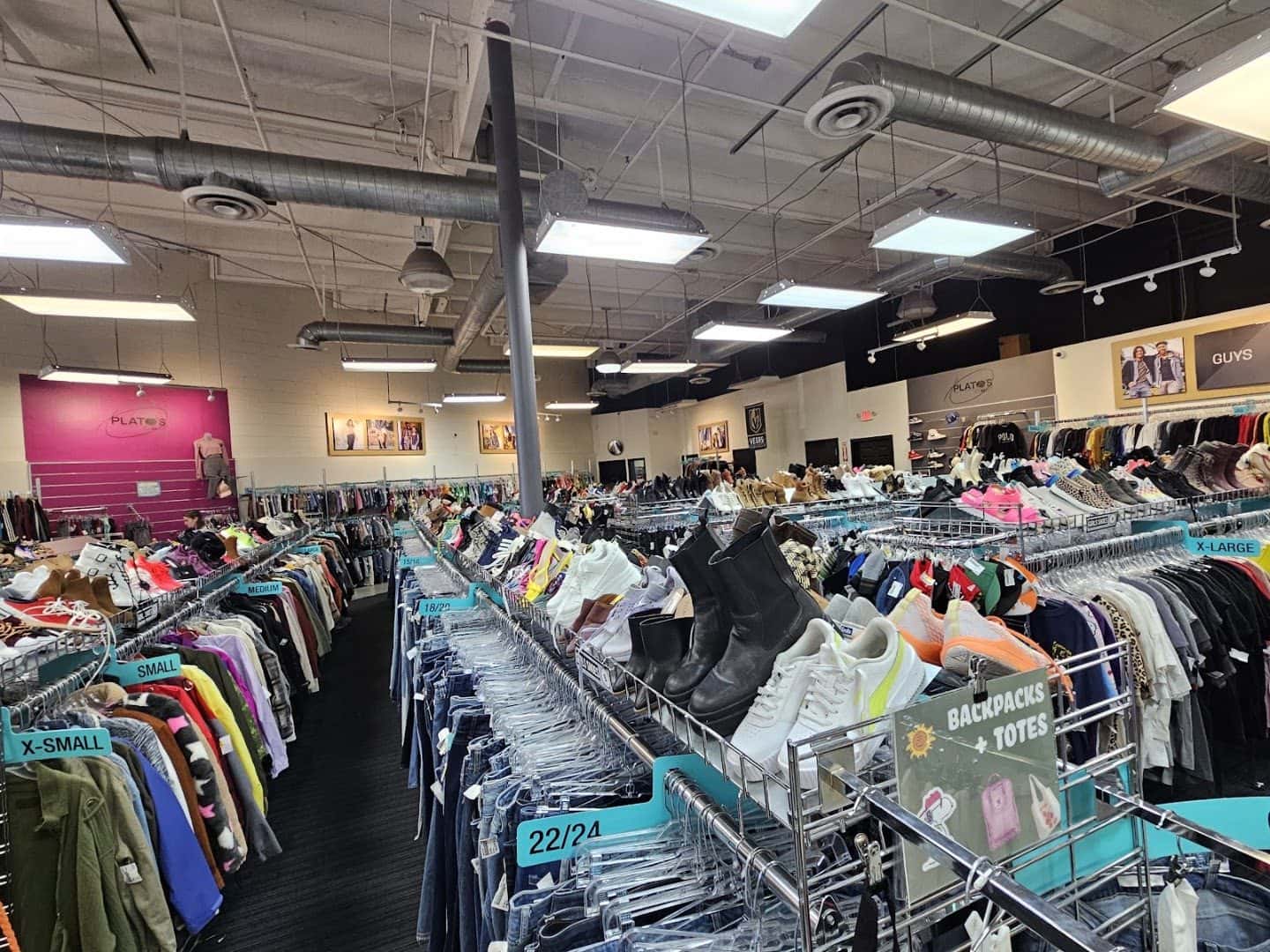 Plato's Closet Henderson, NV — Retail & Boutiques photo 2 of 5