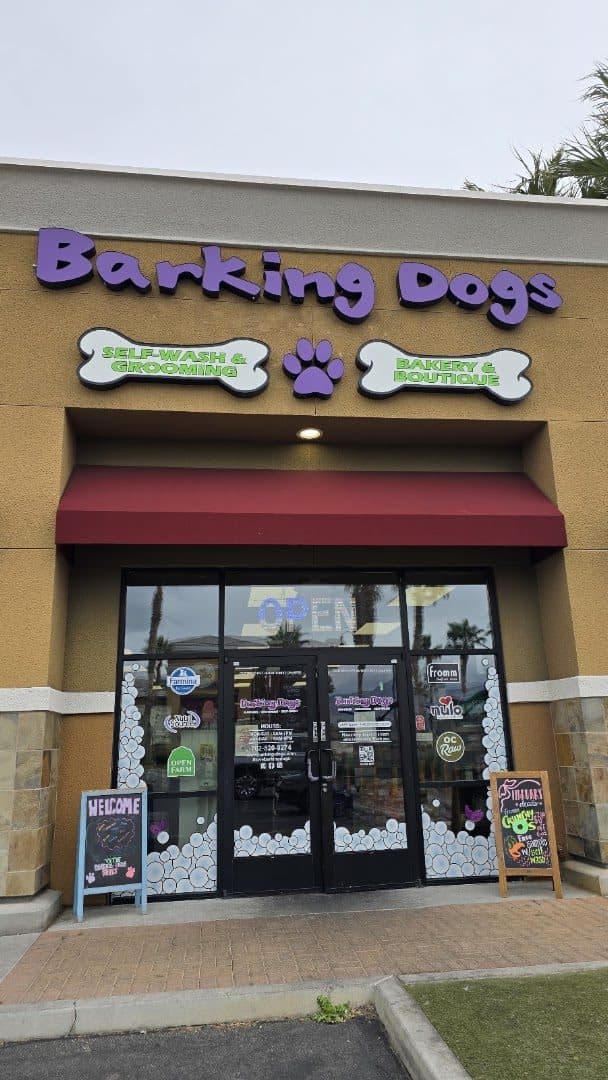Barking Dogs Self Wash & Grooming Centennial Hills — Retail & Boutiques photo 1 of 5