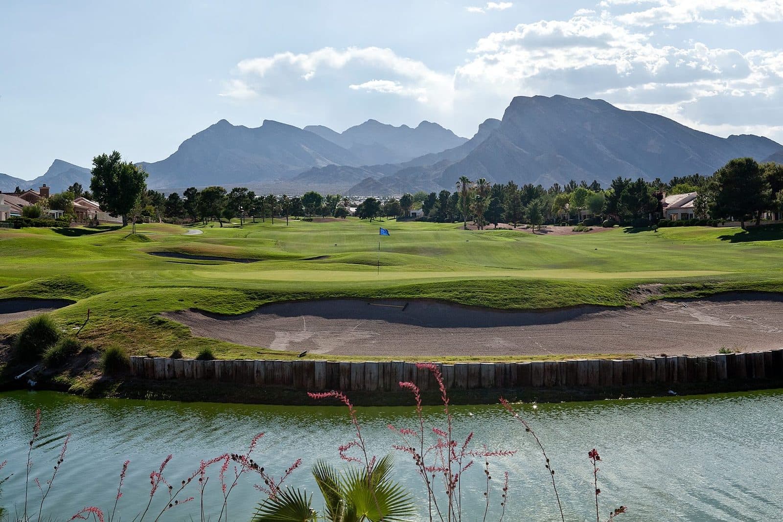 Palm Valley Golf Course — Family Fun & Recreation photo 1 of 5