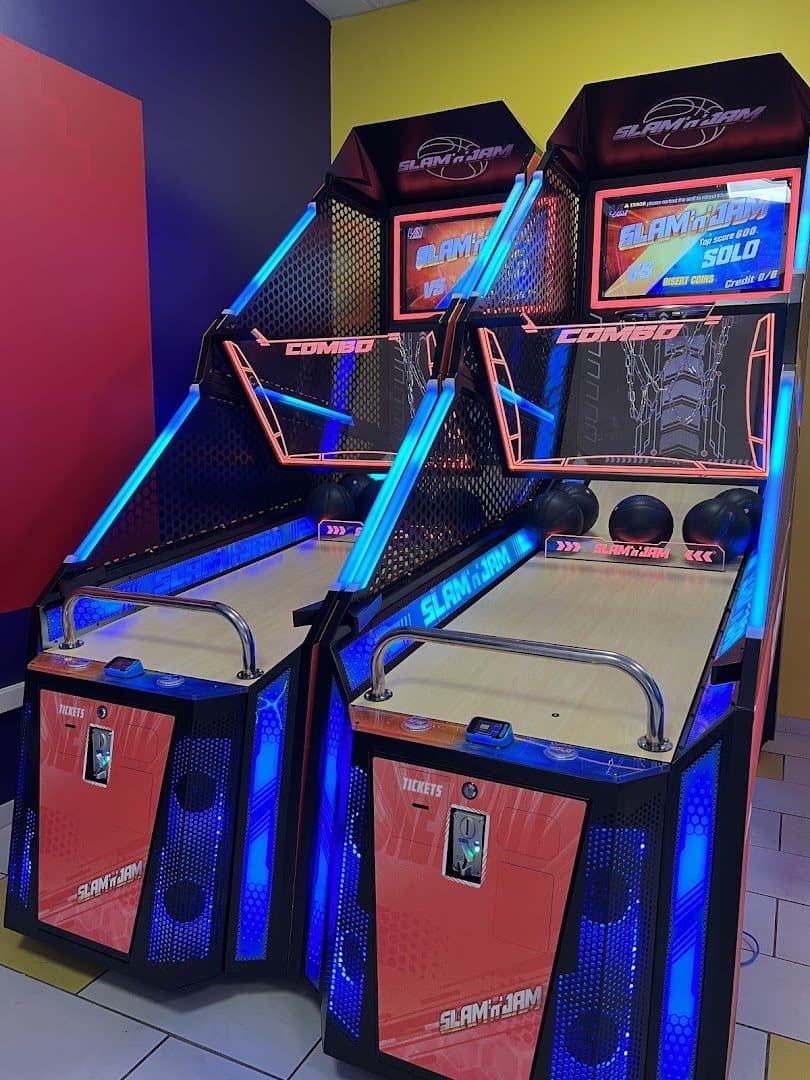 FunShare Arcade & Claw Galleria At Sunset — Family Fun & Recreation photo 1 of 5
