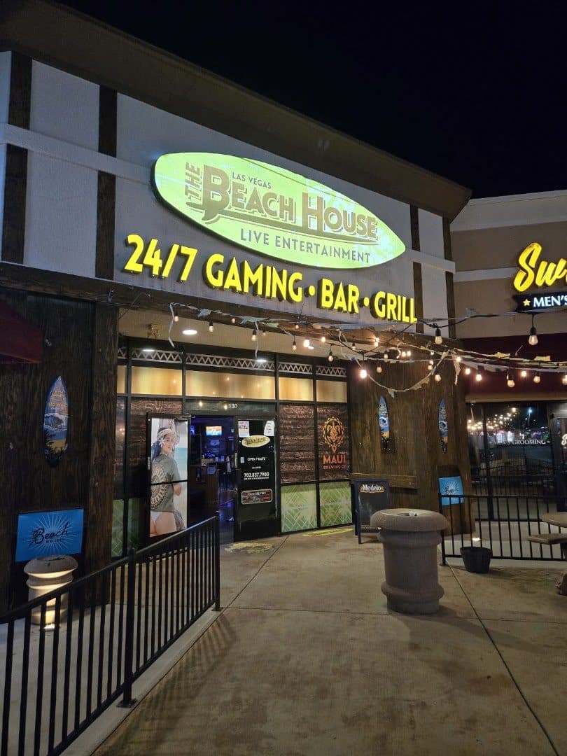 The Beach House Las Vegas — Restaurants photo 1 of 5