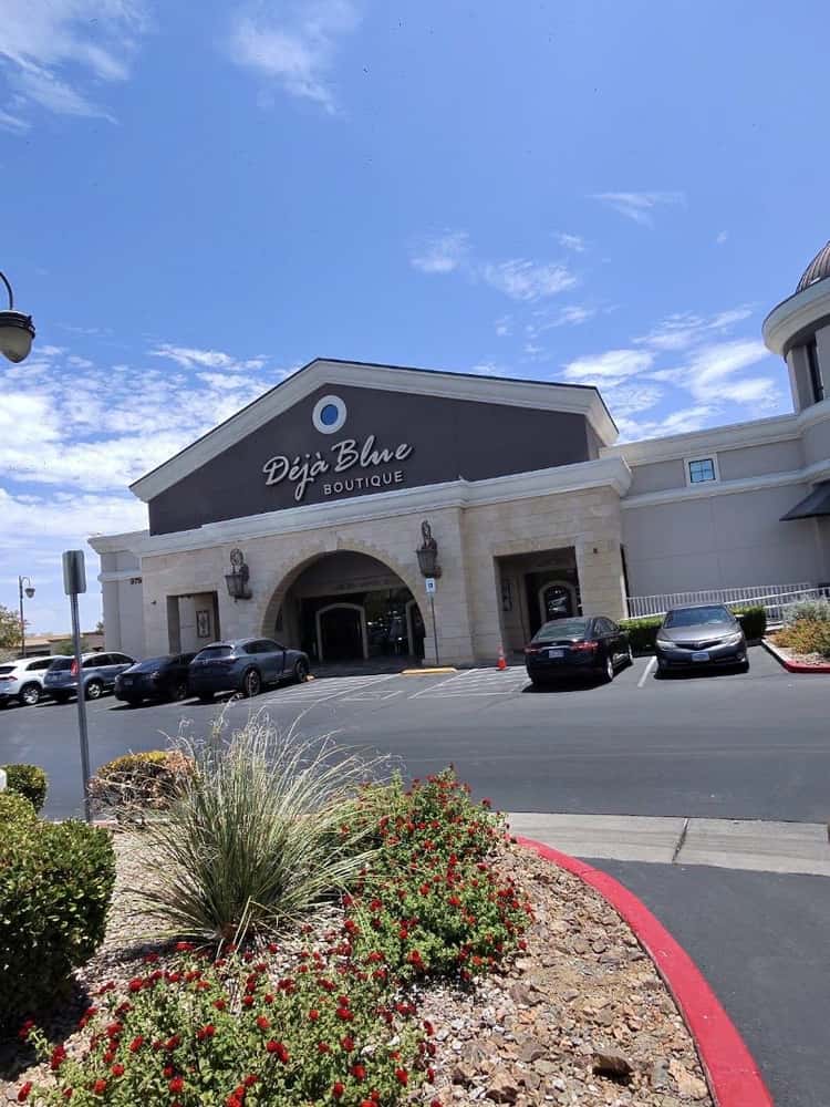 Goodwill Déjá Blue Boutique