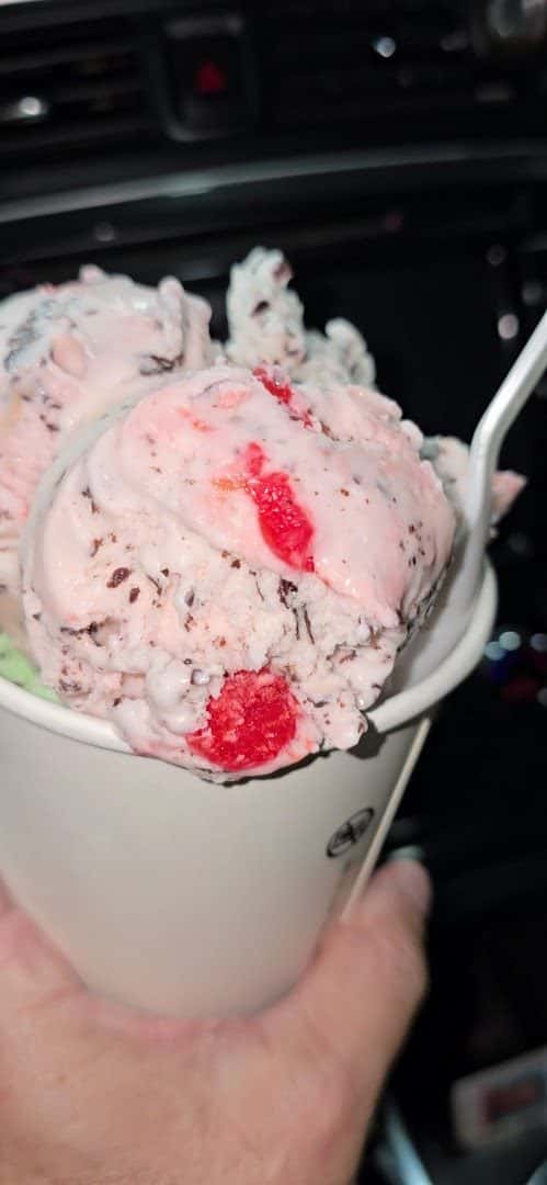 Thrifty Ice Cream — Bakeries & Desserts photo 2 of 5