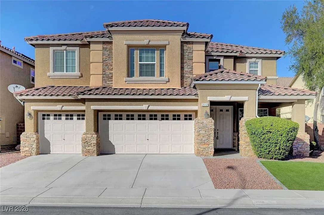 2112 Merganser Ct, North Las Vegas: A Spacious Remodel with Poolside Appeal