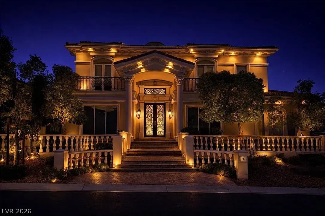 5 Yorkridge Ct in Henderson, NV: Elegant Living in the Heart of Green Valley Ranch