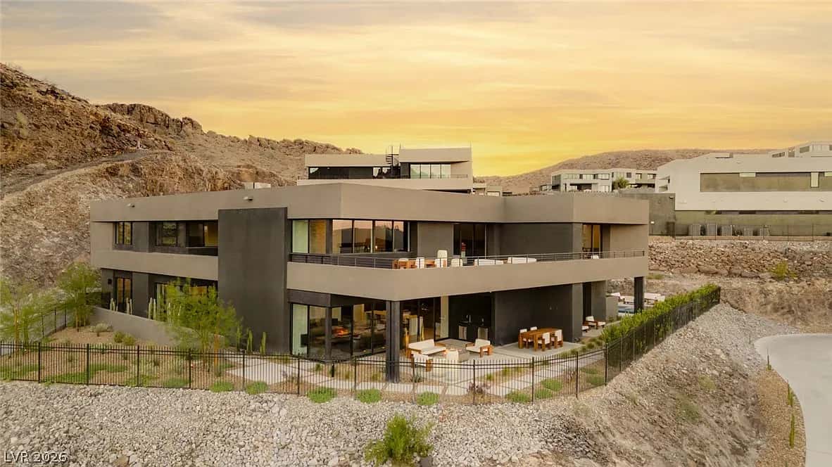 Henderson Luxury Home for Sale: 625 Sleeping Dragon Dr Delivers Double-Gated MacDonald Highlands Estate Living