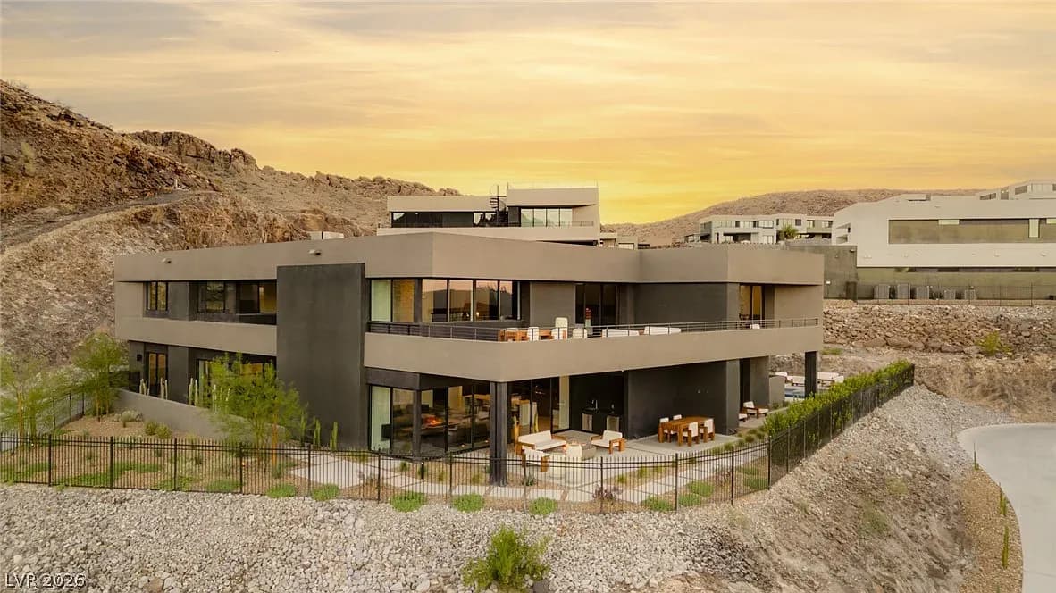 Henderson Luxury Home for Sale: 625 Sleeping Dragon Dr Delivers Double-Gated MacDonald Highlands Estate Living