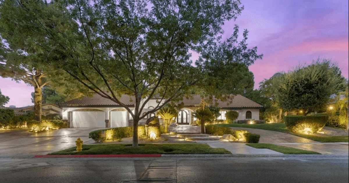 Inside the Dream: 128 Quail Run Rd, Henderson, NV