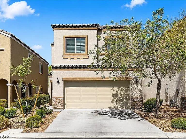 Las Vegas Home for Sale: 2815 Rough Green St Offers Updated Living in The Lakes-Country Club Area