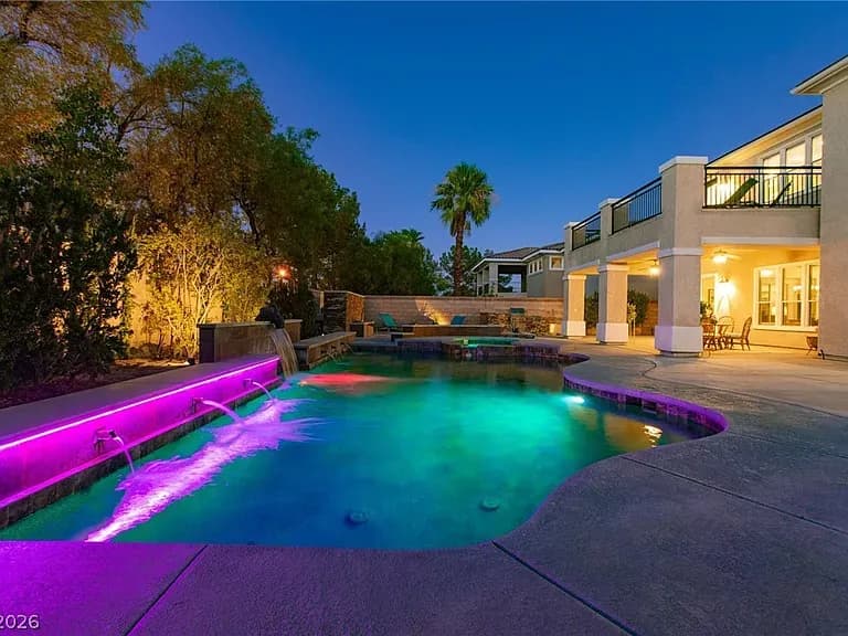 Las Vegas Luxury Home for Sale: 8088 Dark Hollow Pl Offers Fully Renovated Estate Living in The Lakes