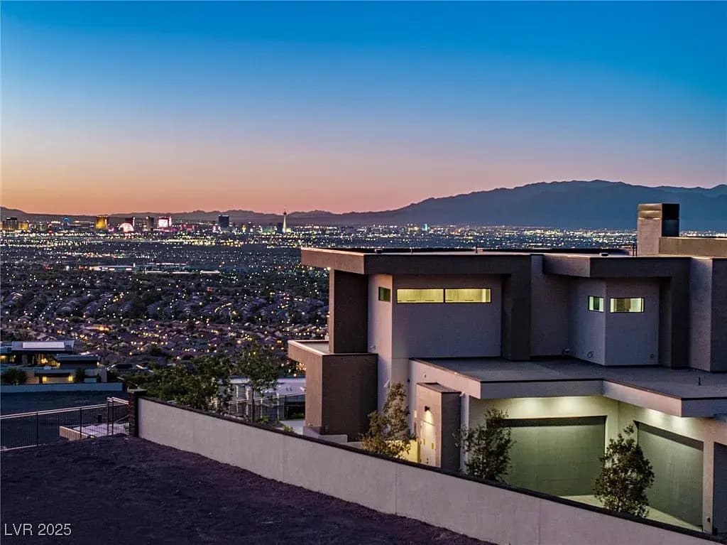 Luxury Redefined: 25 Rockstream Dr — Henderson’s Ultimate Custom Estate