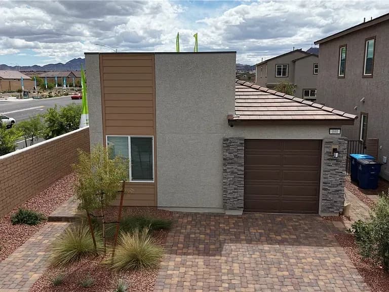 Smart, Stylish Living in Henderson’s Growing Neighborhoods