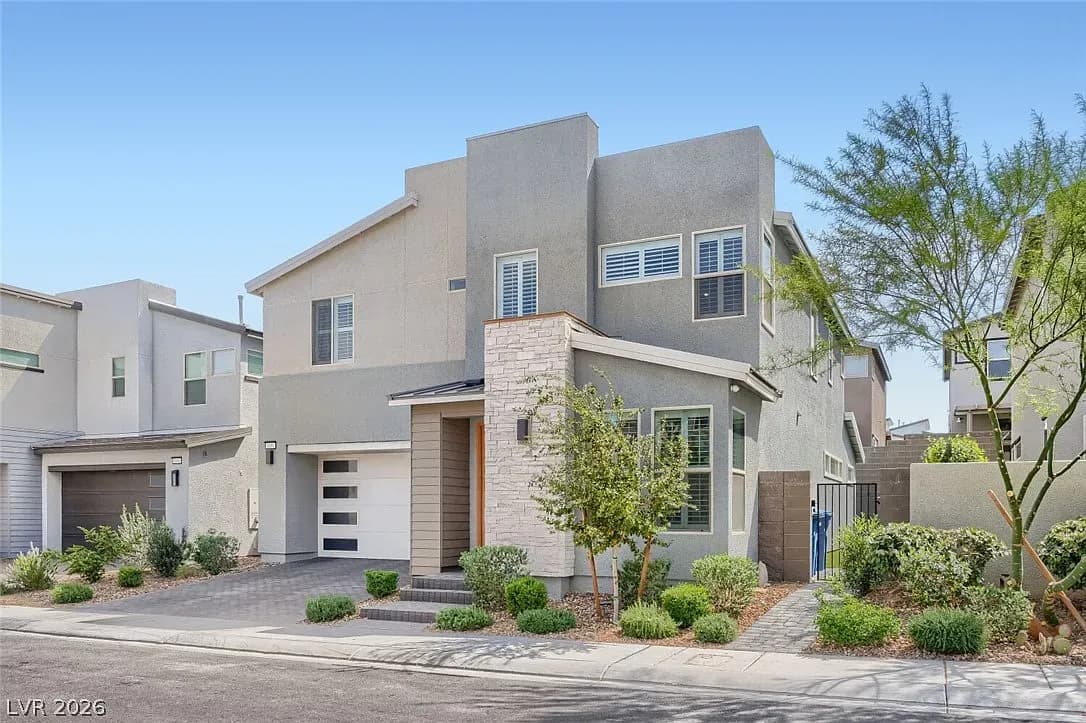 Upgraded Inspirada Home With Flexible Layout, Quartz Finishes, and Community Amenities